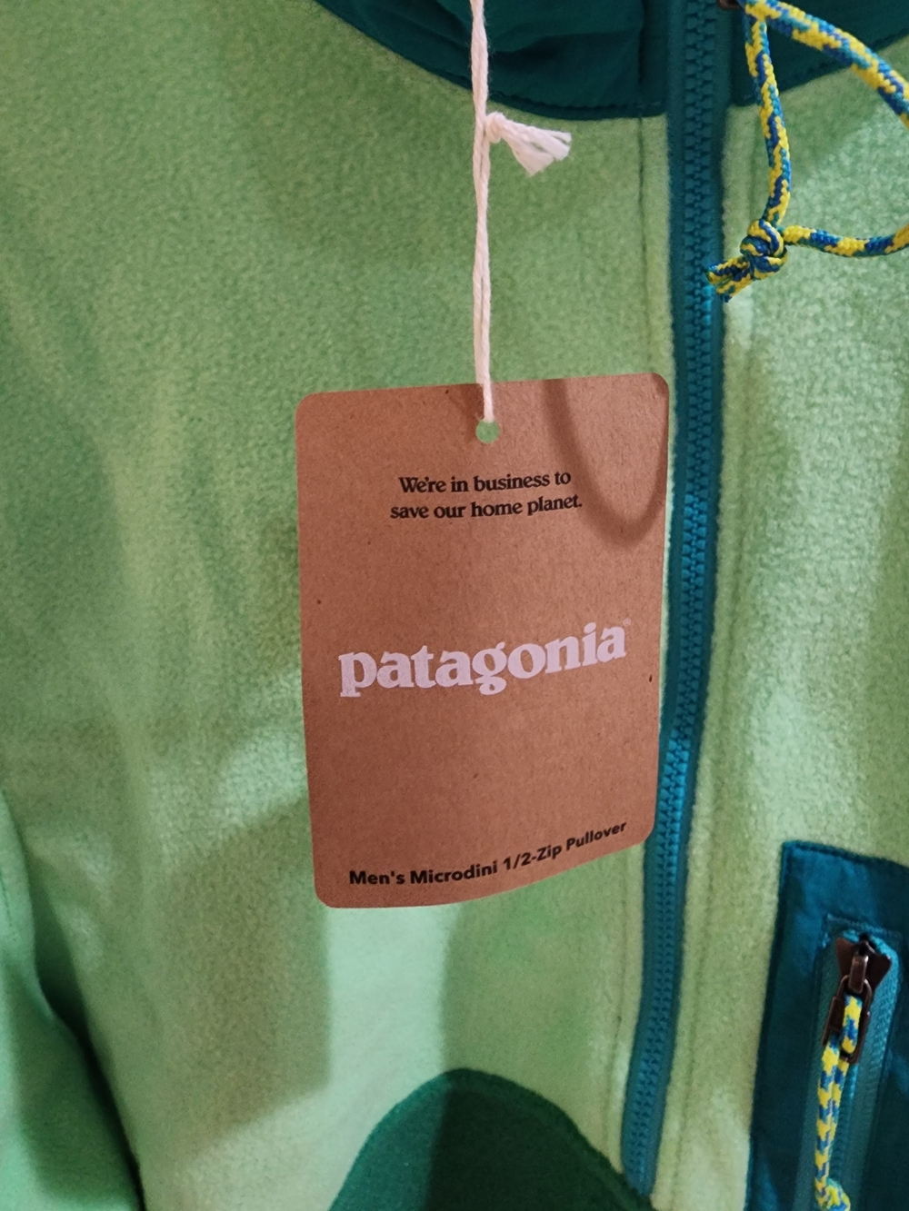 Patagonia Mens Gather Green Microdini Fleece Pullover with Teal Pocket - Picture 3 of 6